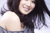 殷悦的照片,镜头下的优雅与魅力